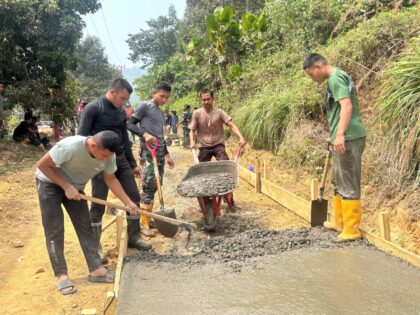 TMMD ke-130 Kodim 1418/Mamuju Genjot Pengerjaan Rabat Beton di Desa Pammulukang